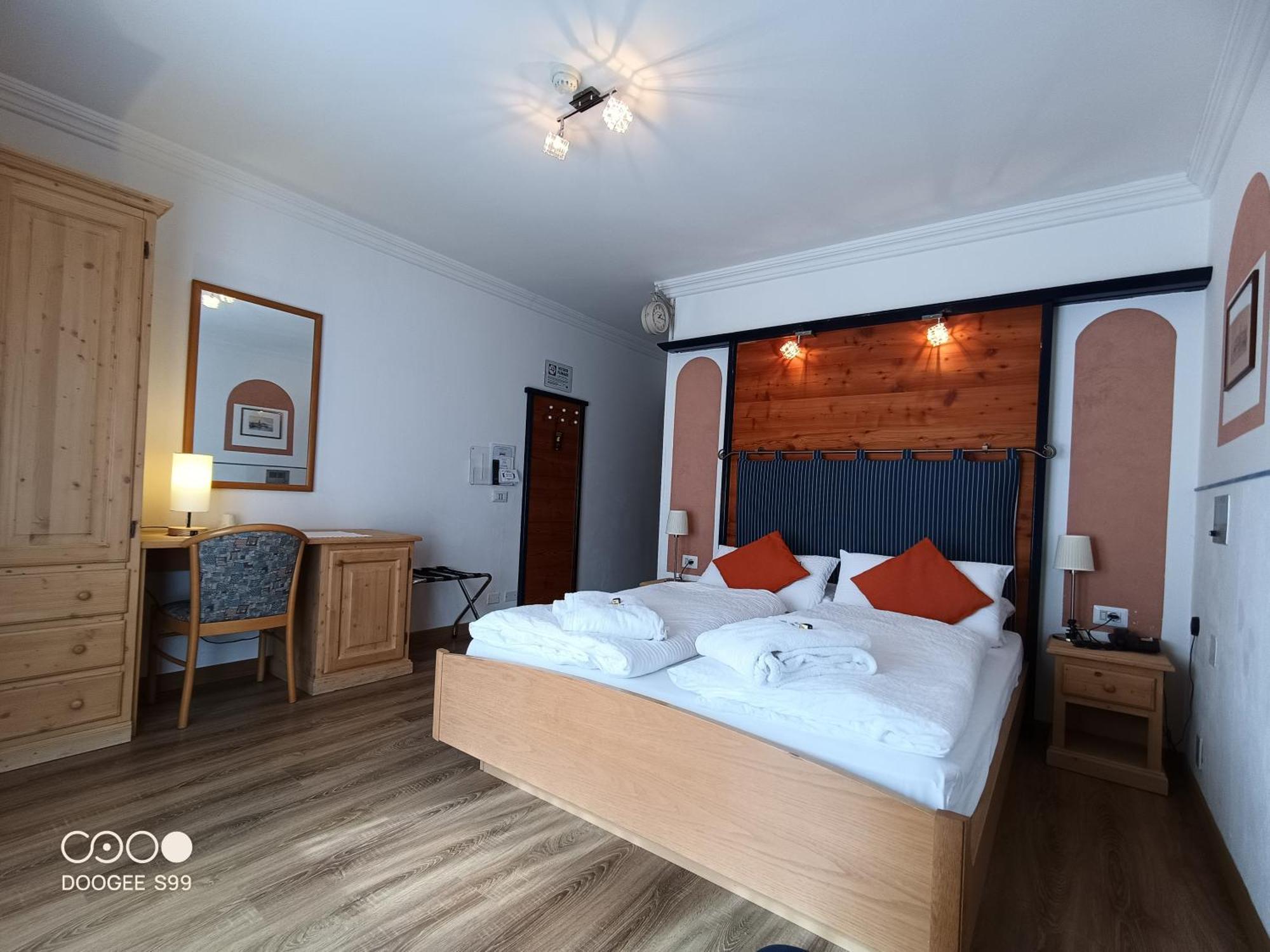 Park Hotel Arnica Фалькаде Экстерьер фото