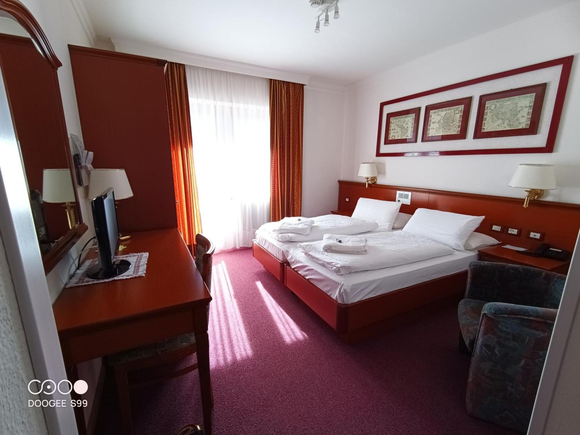 Park Hotel Arnica Фалькаде Экстерьер фото